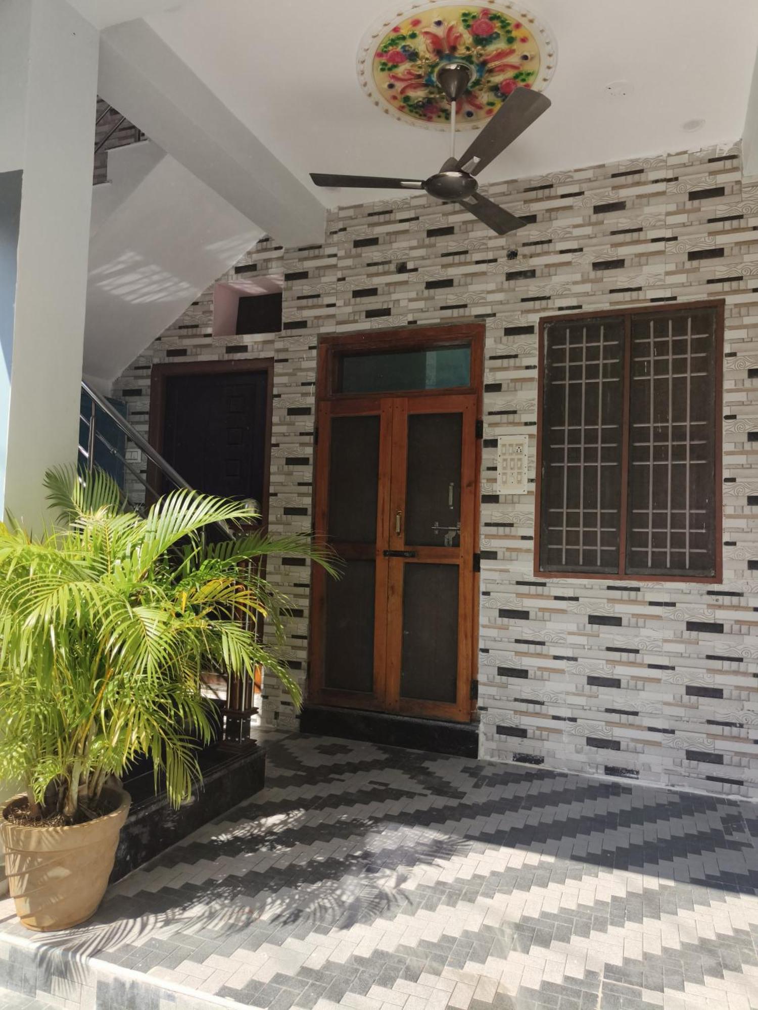Liya Guest House Tiruvannāmalai 外观 照片