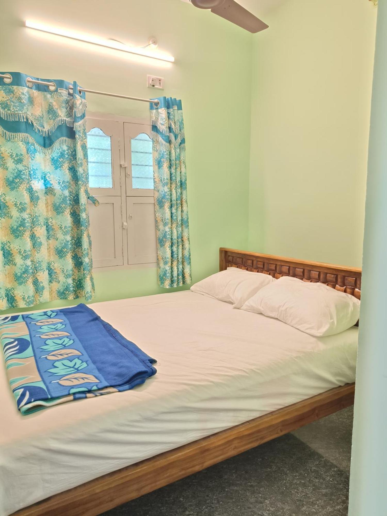 Liya Guest House Tiruvannāmalai 外观 照片