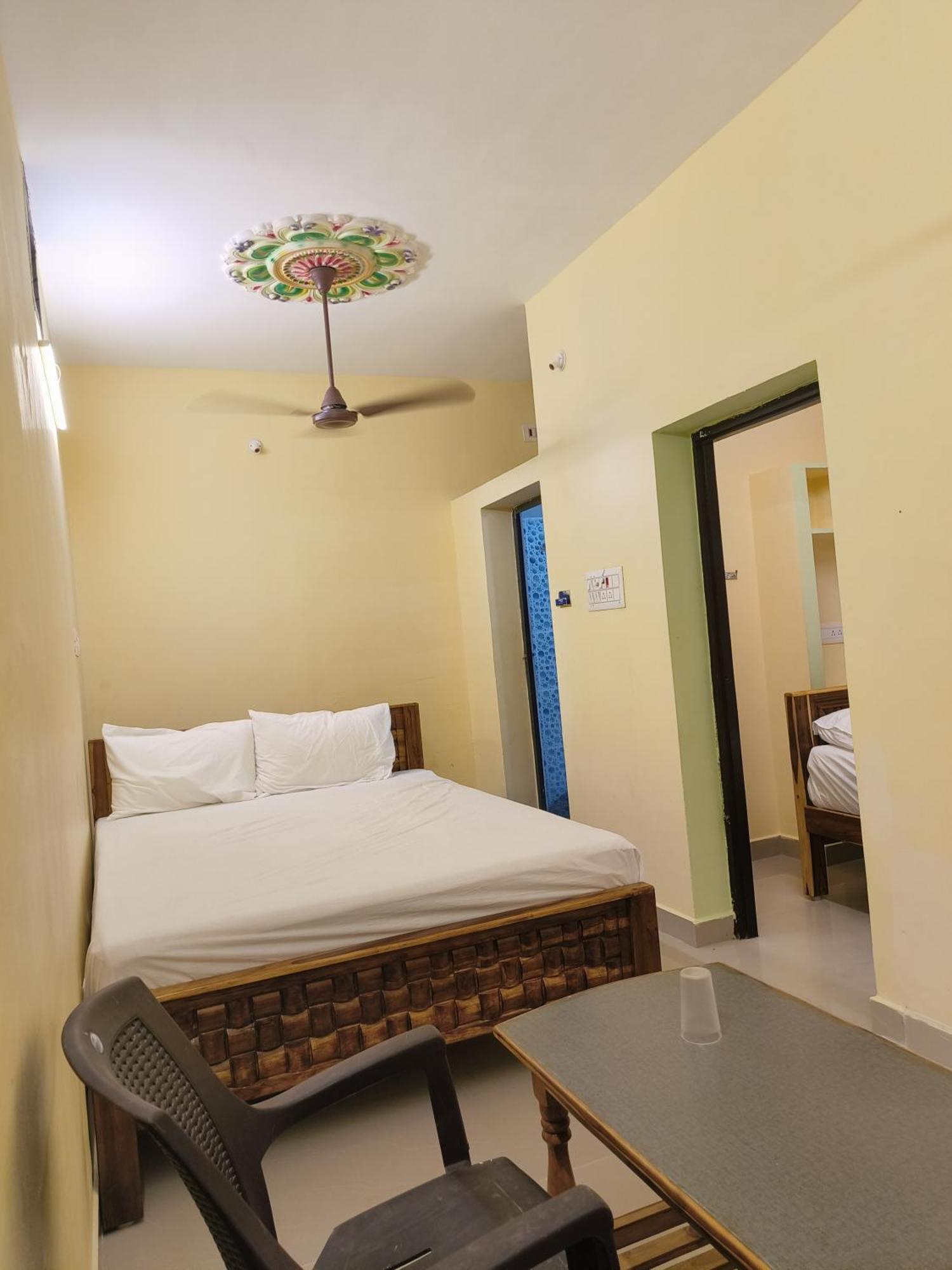 Liya Guest House Tiruvannāmalai 外观 照片