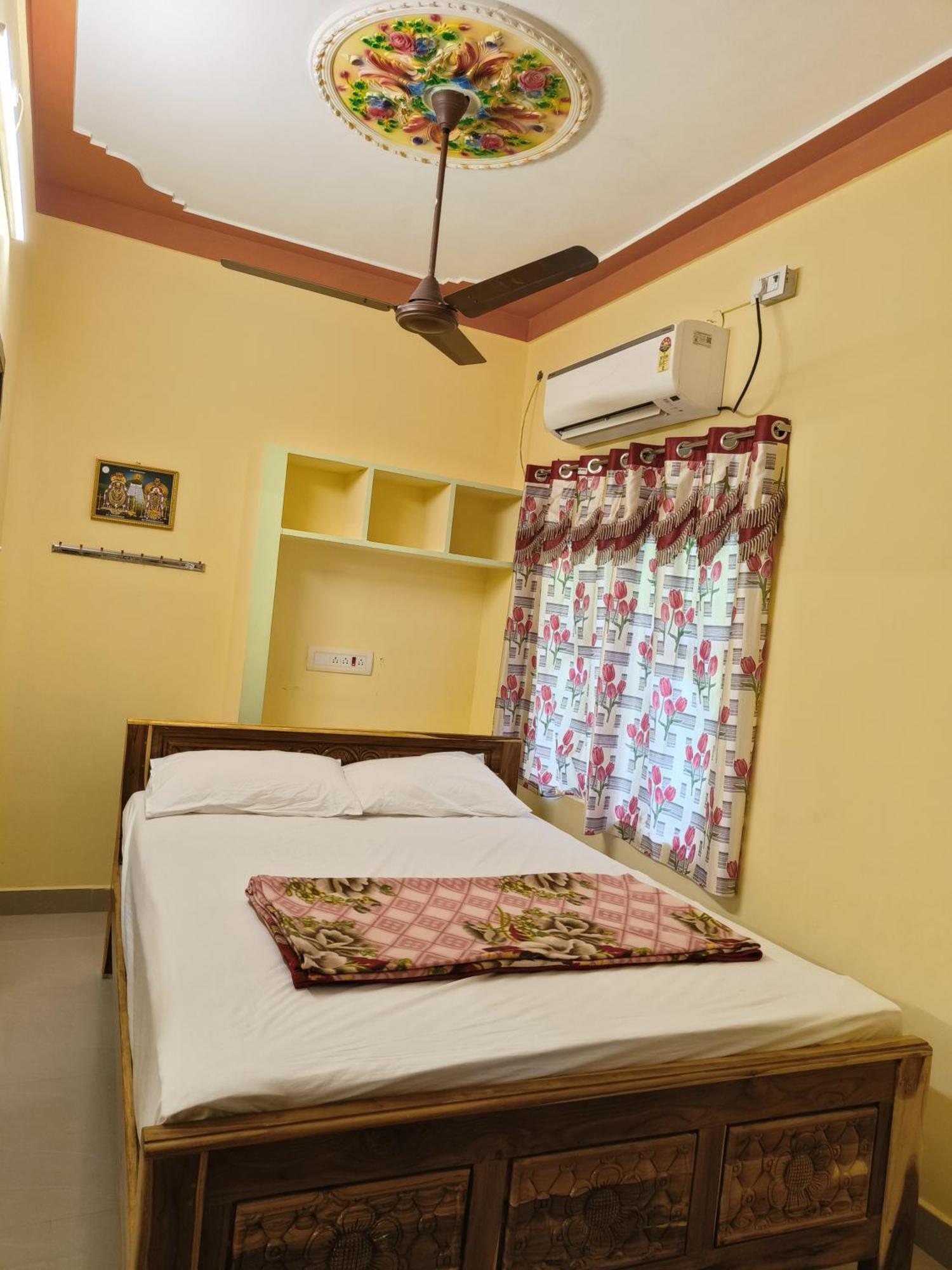 Liya Guest House Tiruvannāmalai 外观 照片