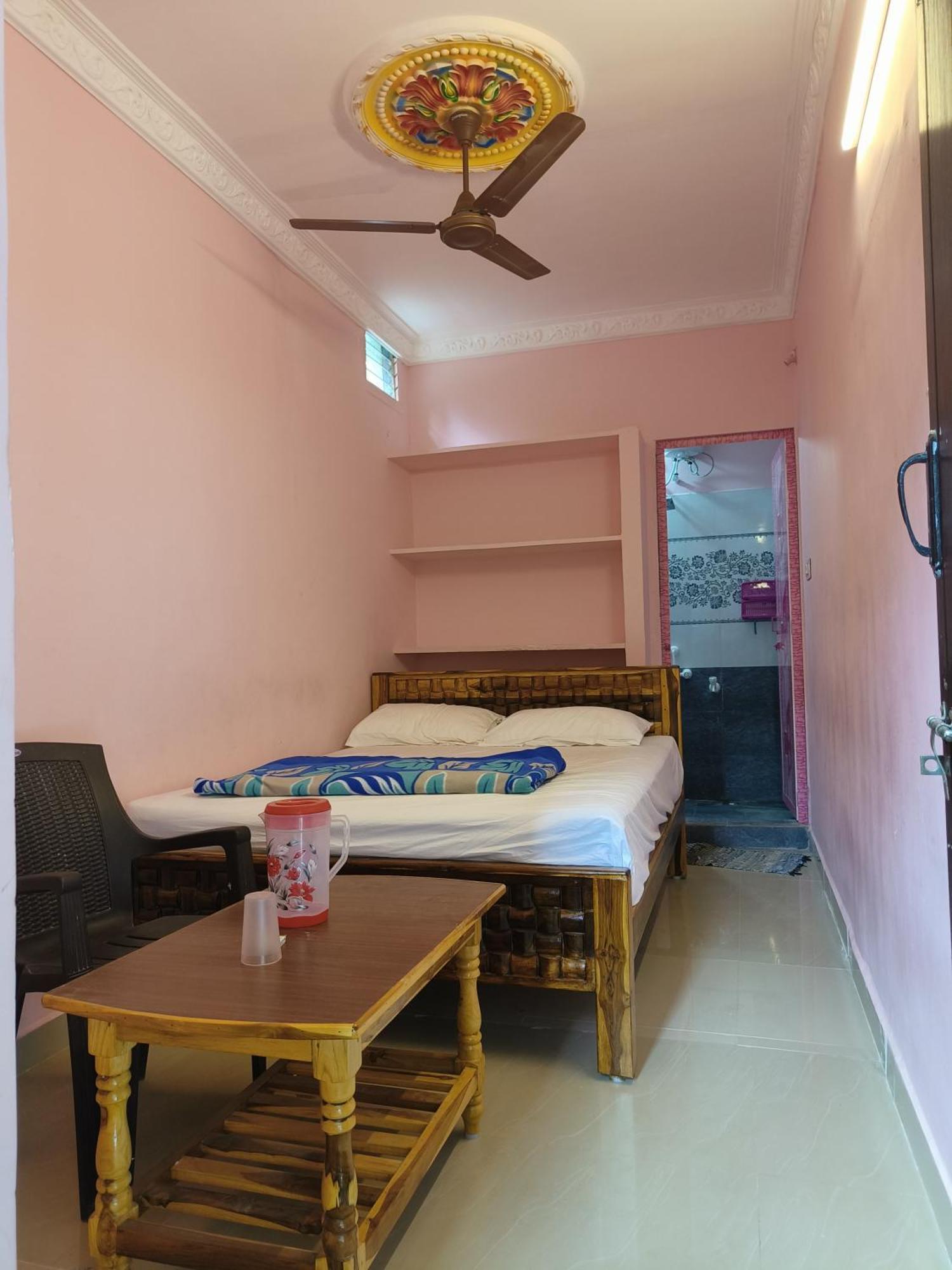 Liya Guest House Tiruvannāmalai 外观 照片